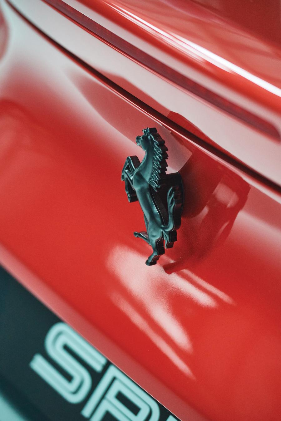 Логотип Ferrari SP30 2012 года  (фото 12 из 117)